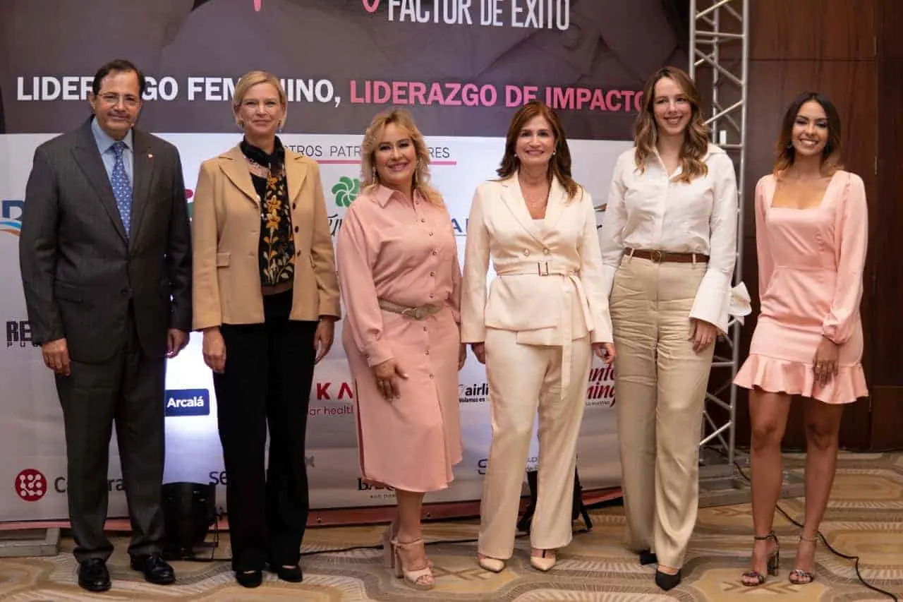 Panel sobre liderazgo femenino de la revista Factor de Éxito