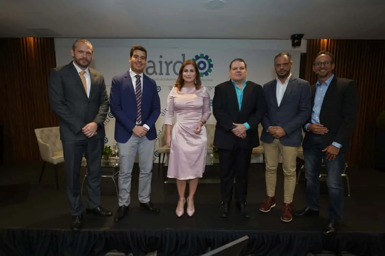 Presentan cómo exportar vía Amazon en Desayuno Temático AIRD